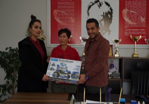Muratpaşa'da atık pil toplama kampanyasıda dereceye girenlere ödül